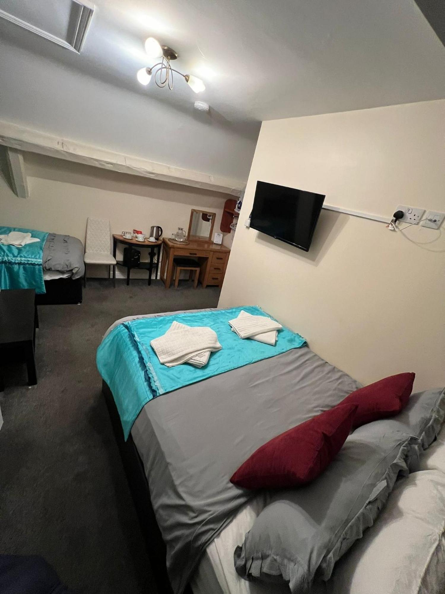Abbey Holiday Accommodation วิทบี ภายนอก รูปภาพ